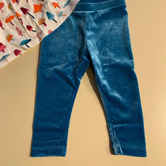 Super cute mushroom dress with velour leggings - Picture 2 of 8